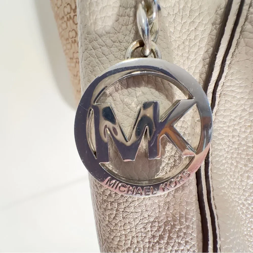 Michael Kors Gray Pebbled Leather Zipper Closure Hobo Shoulder Bag